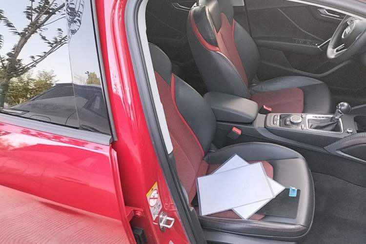 Used Audi Q2L 2018 35 TFSI Fashion Dynamic Version China V Emission Standard Right Front Seat