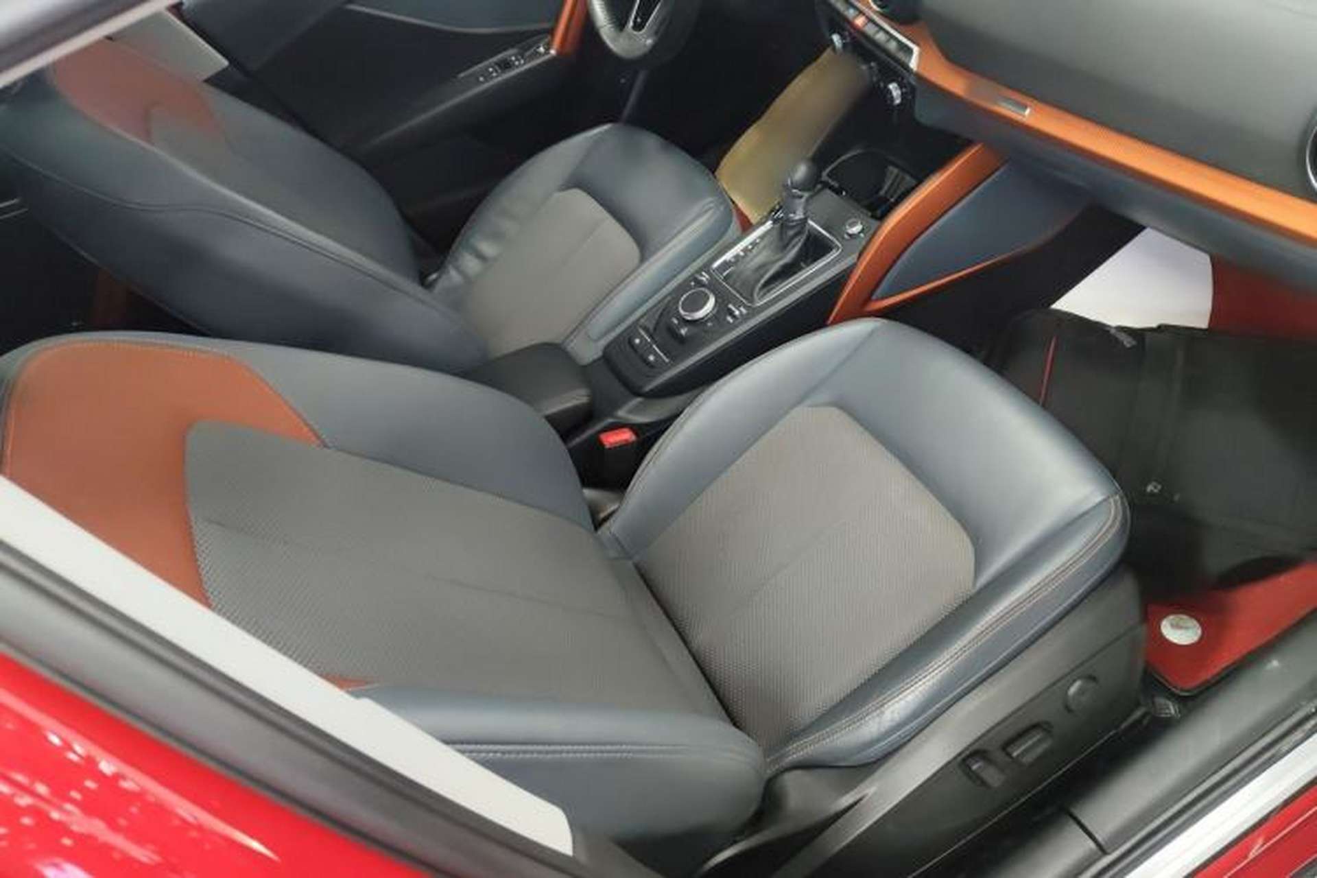 Used Audi Q2L 2018 35 TFSI Fashionable & Elegant Version China VI Emission Standard Right Front Seat