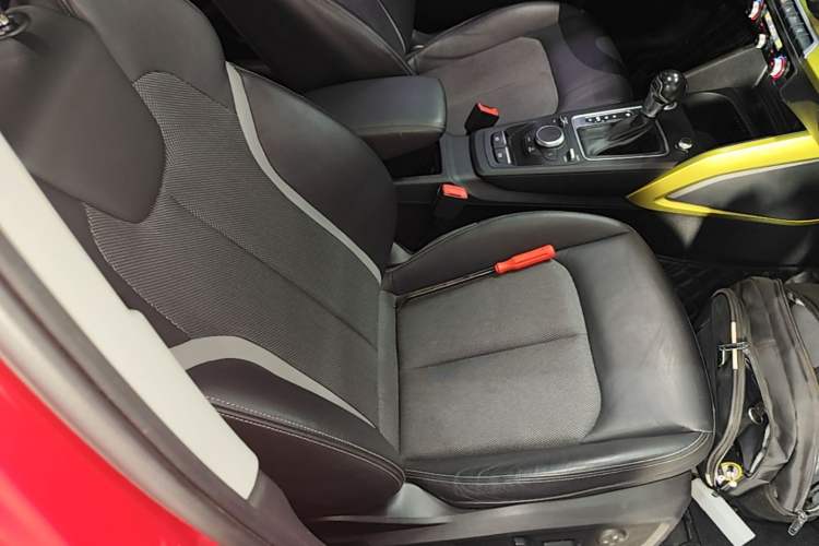 Used Audi Q2L 2018 35 TFSI Fashion Dynamic Version China V Emission Standard Right Front Seat