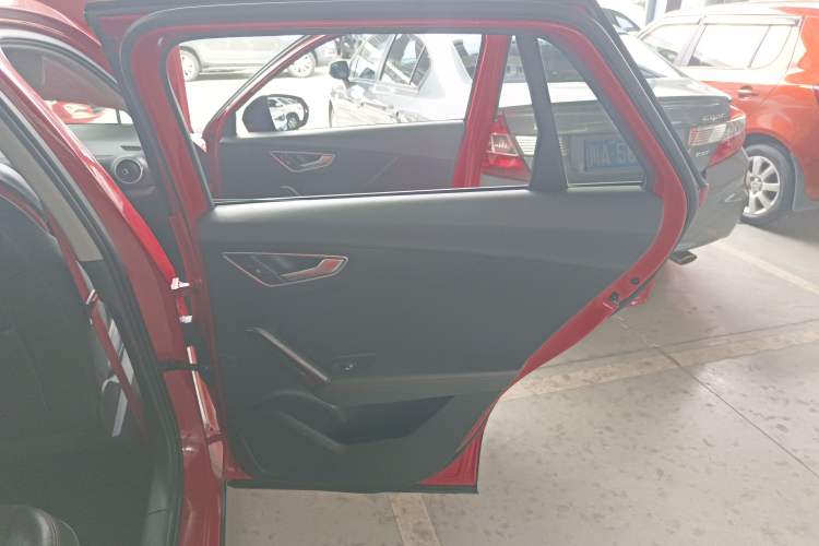 Used Audi Q2L 2018 35 TFSI Fashion Dynamic Version China V Emission Standard Right Rear Door Interior