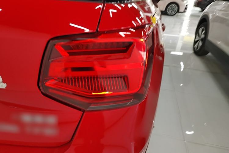 Used Audi Q2L 2018 35 TFSI Launch Exclusive Edition China VI Right Rear Taillight