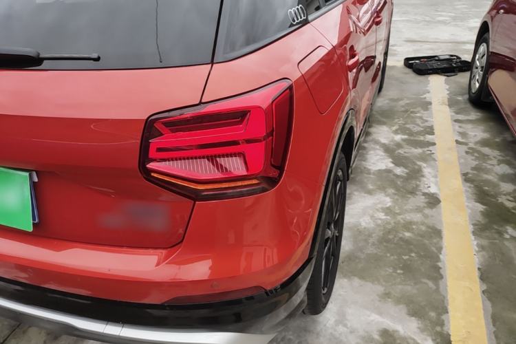 Used Audi Q2L 2018 35 TFSI Fashion Dynamic Version China VI Emission Standard Right Rear Taillight