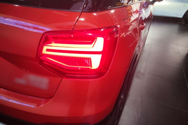 Used Audi Q2L 2018 35 TFSI Fashion Dynamic Version China V Emission Standard Right Rear Taillight