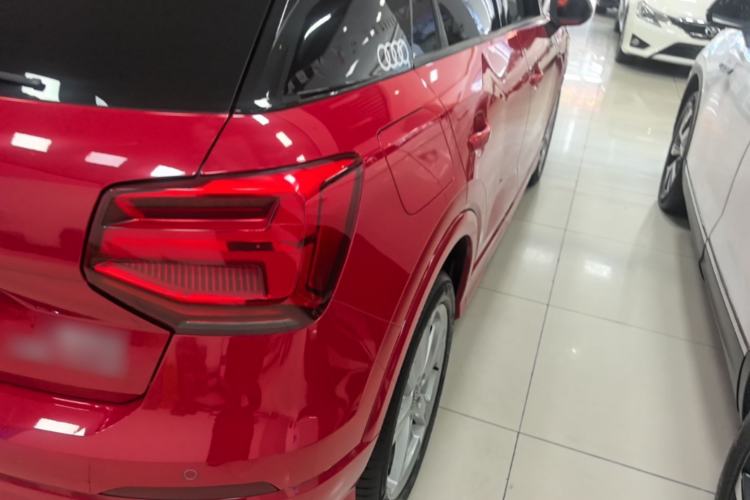 Used Audi Q2L 2018 35 TFSI Fashion Elegant Version China V Right Rear Taillight