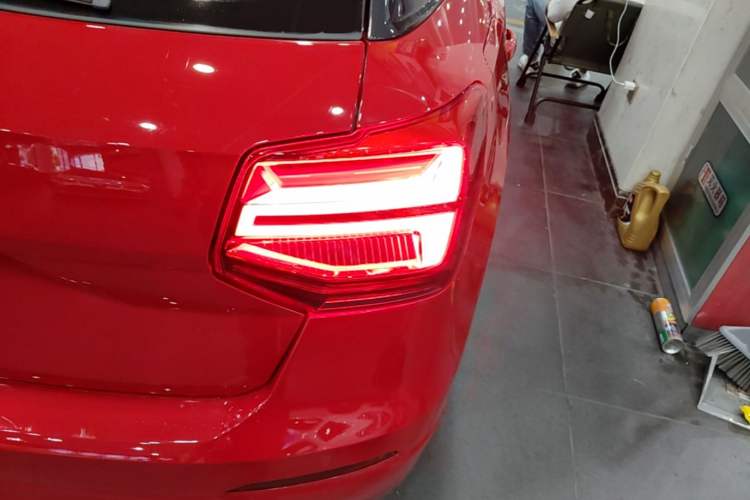 Used Audi Q2L 2018 35 TFSI Fashion Elegant Version China V Right Rear Taillight