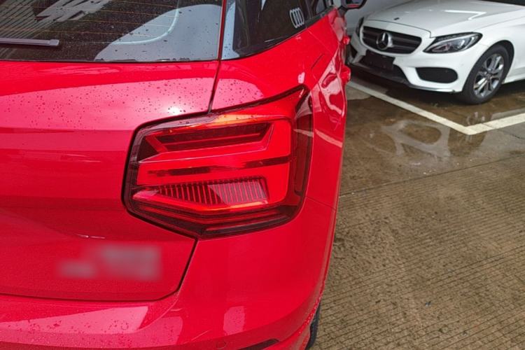 Used Audi Q2L 2018 35 TFSI Fashion Elegant Version China V Right Rear Taillight