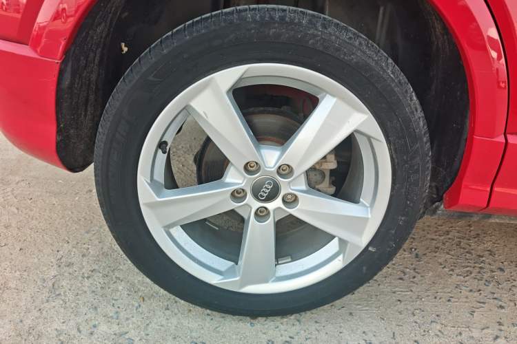 Used Audi Q2L 2018 35 TFSI Fashion Elegant Version China V Right Rear Wheel Hub