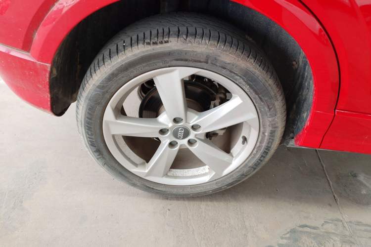 Used Audi Q2L 2018 35 TFSI Fashionable & Elegant Version China VI Emission Standard Right Rear Wheel Hub