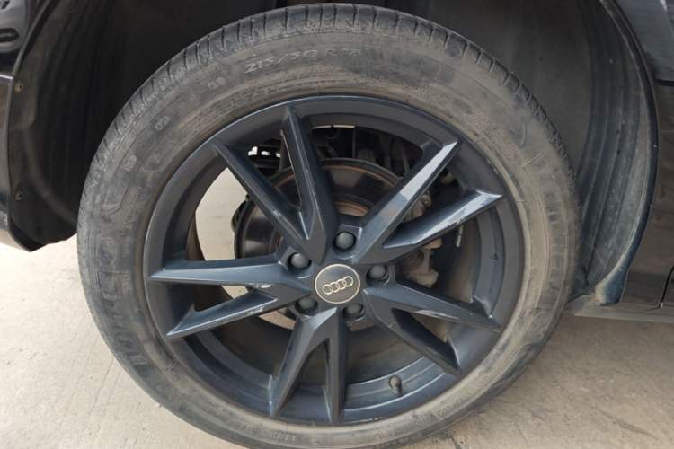 Used Audi Q2L 2018 35 TFSI Launch Exclusive Edition China V Right Rear Wheel Hub