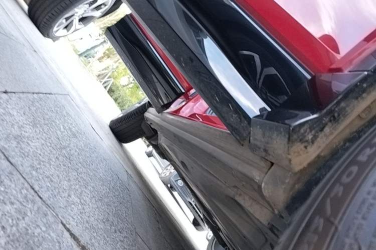 Used Audi Q2L 2018 35 TFSI Fashion Dynamic Version China V Emission Standard Right Side Sill