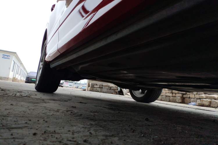 Used Audi Q2L 2018 35 TFSI Fashionable & Elegant Version China VI Emission Standard Right Side Sill