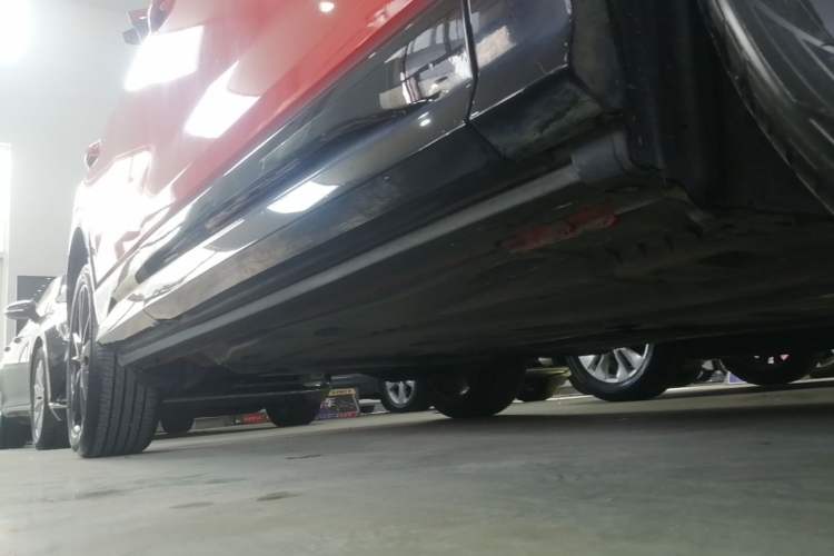 Used Audi Q2L 2018 35 TFSI Launch Exclusive Edition China VI Right Side Sill