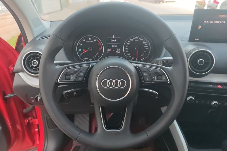 Used Audi Q2L 2018 35 TFSI Fashion Elegant Version China V Steering Wheel