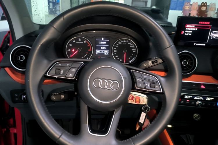 Used Audi Q2L 2018 35 TFSI Fashion Elegant Version China V Steering Wheel