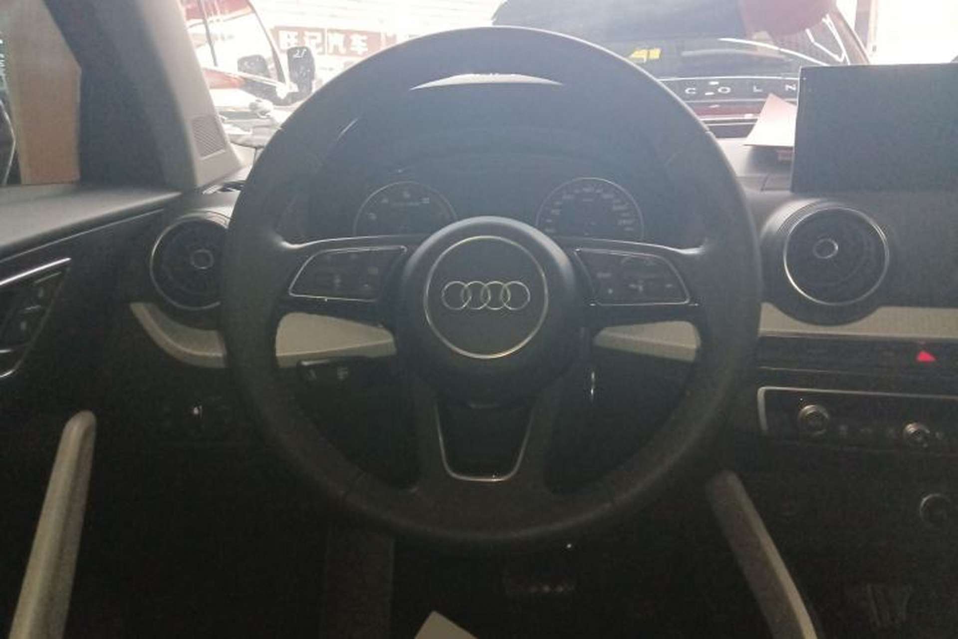 Used Audi Q2L 2018 35 TFSI Fashion Elegant Version China V Steering Wheel