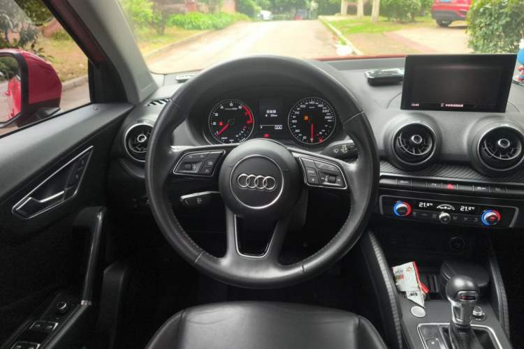 Used Audi Q2L 2018 35 TFSI Fashionable & Elegant Version China VI Emission Standard Steering Wheel