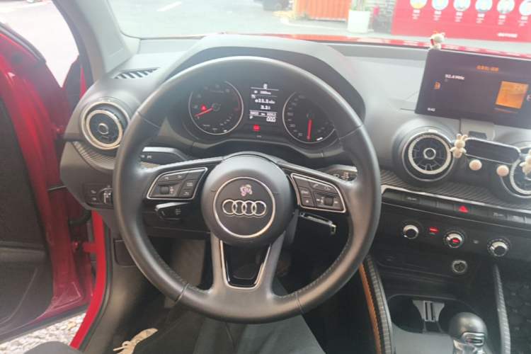 Used Audi Q2L 2018 35 TFSI Launch Exclusive Edition China VI Steering Wheel