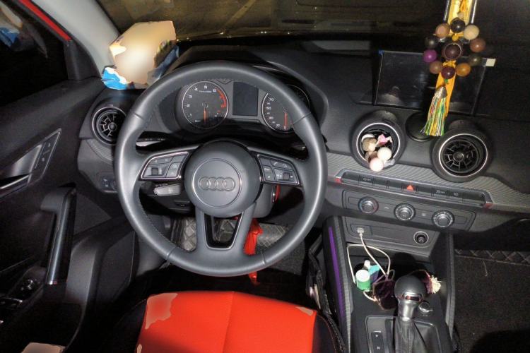 Used Audi Q2L 2018 35 TFSI Launch Exclusive Edition China V Steering Wheel