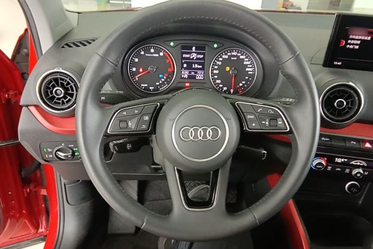 Used Audi Q2L 2018 35 TFSI Launch Exclusive Edition China V Steering Wheel
