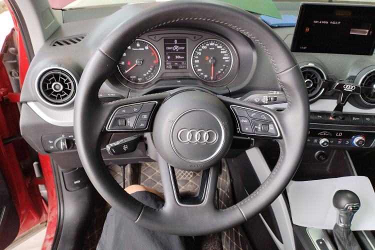 Used Audi Q2L 2018 35 TFSI Fashionable & Elegant Version China VI Emission Standard Steering Wheel