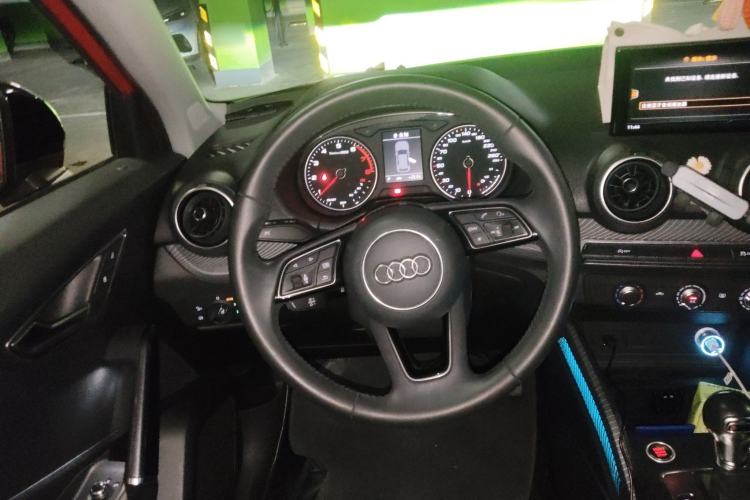 Used Audi Q2L 2018 35 TFSI Advanced Dynamic Version China V Steering Wheel