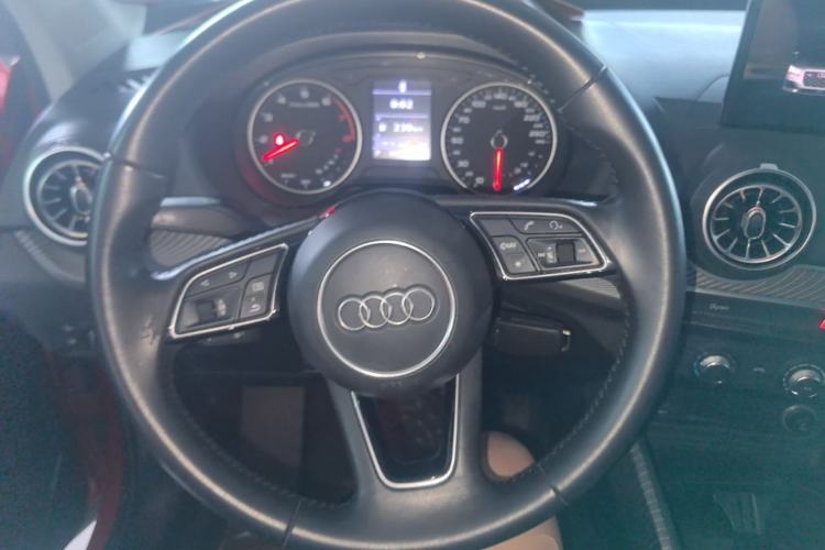 Used Audi Q2L 2018 35 TFSI Launch Exclusive Edition China VI Steering Wheel