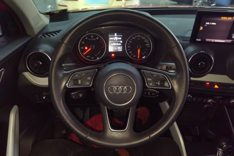 Used Audi Q2L 2018 35 TFSI Fashionable & Elegant Version China VI Emission Standard Steering Wheel
