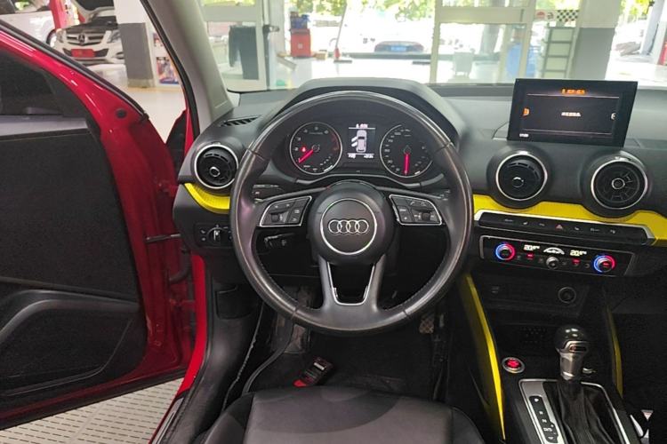 Used Audi Q2L 2018 35 TFSI Fashion Dynamic Version China V Emission Standard Steering Wheel