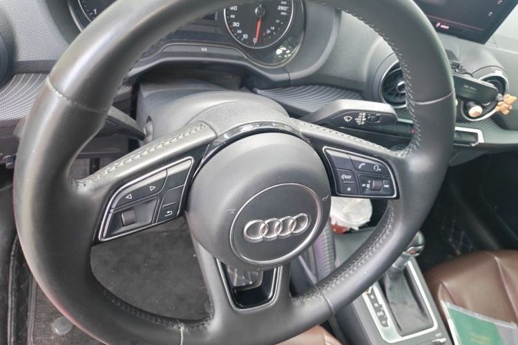 Used Audi Q2L 2018 35 TFSI Launch Exclusive Edition China V Steering Wheel