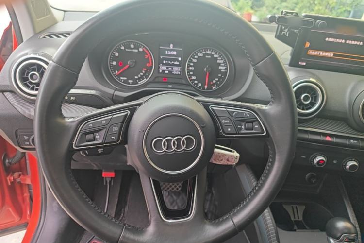 Used Audi Q2L 2018 35 TFSI Launch Exclusive Edition China V Steering Wheel