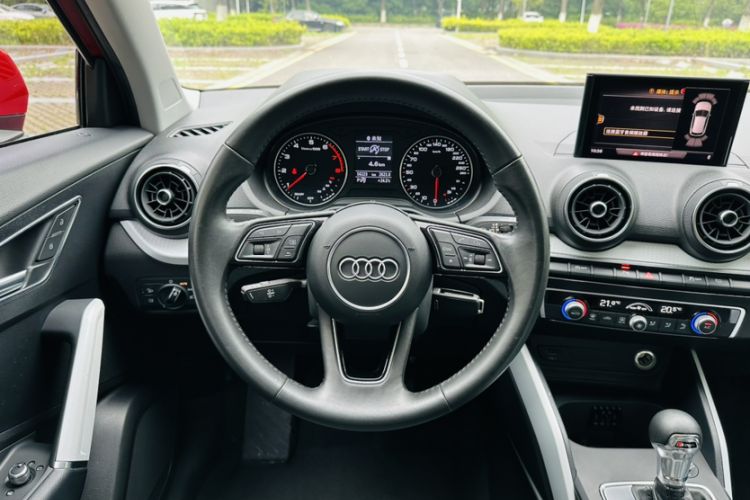 Used Audi Q2L 2018 35 TFSI Fashion Elegant Version China V Steering Wheel