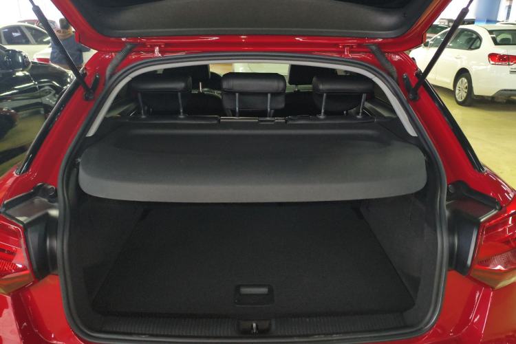 Used Audi Q2L 2018 35 TFSI Launch Exclusive Edition China VI Trunk
