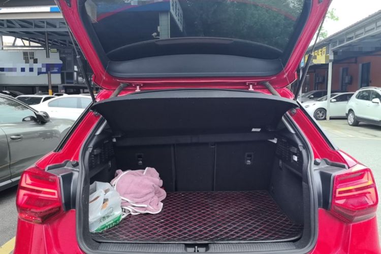 Used Audi Q2L 2018 35 TFSI Launch Exclusive Edition China V Trunk