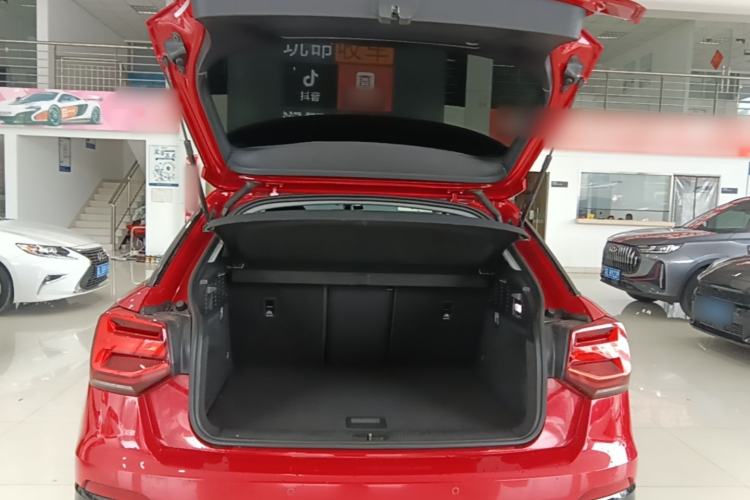 Used Audi Q2L 2018 35 TFSI Launch Exclusive Edition China V Trunk