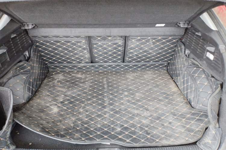 Used Audi Q2L 2018 35 TFSI Fashionable & Elegant Version China VI Emission Standard Trunk