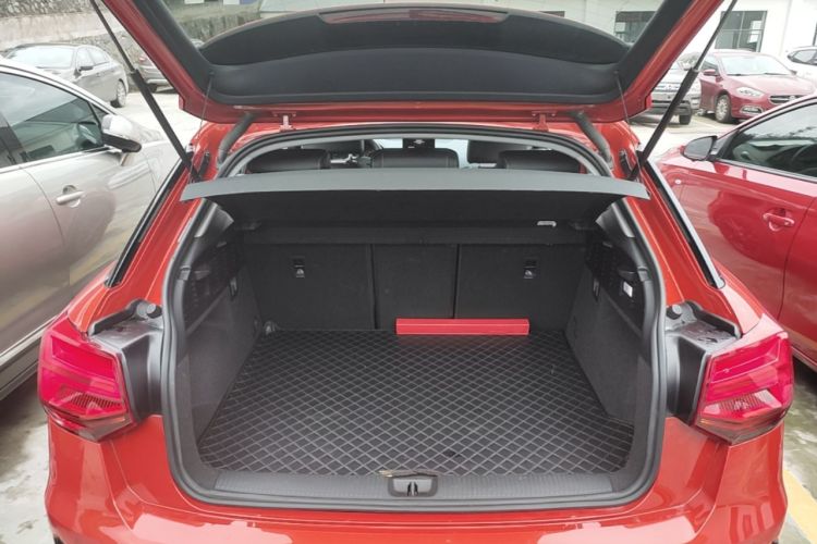 Used Audi Q2L 2018 35 TFSI Fashion Dynamic Version China VI Emission Standard Trunk