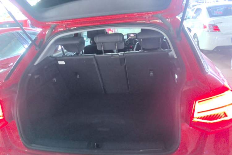 Used Audi Q2L 2018 35 TFSI Launch Exclusive Edition China VI Trunk