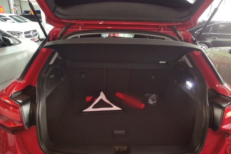 Used Audi Q2L 2018 35 TFSI Fashionable & Elegant Version China VI Emission Standard Trunk