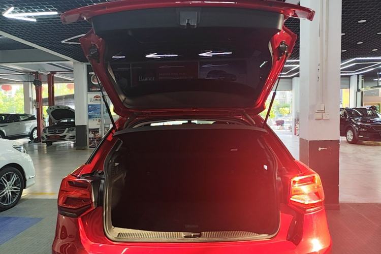 Used Audi Q2L 2018 35 TFSI Fashion Dynamic Version China V Emission Standard Trunk
