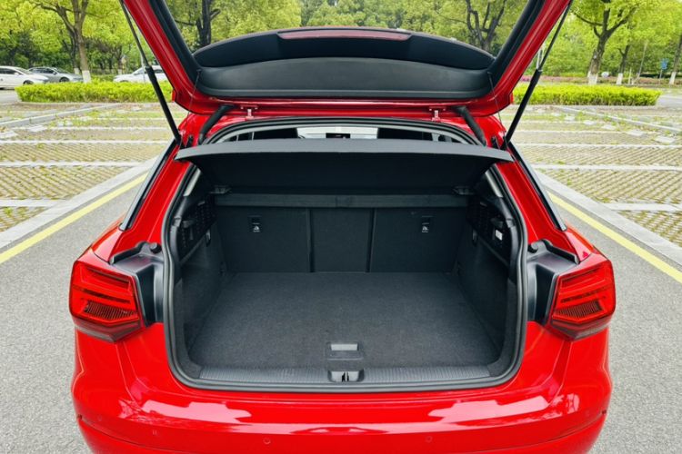 Used Audi Q2L 2018 35 TFSI Fashion Elegant Version China V Trunk