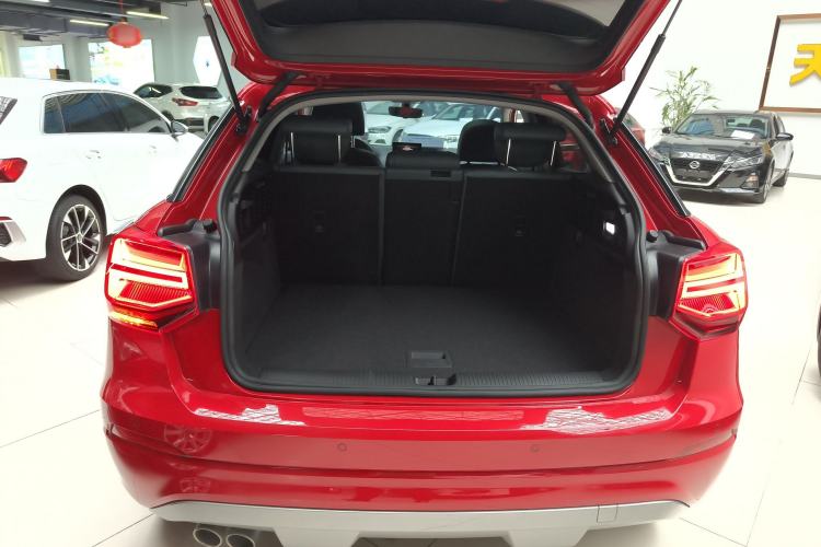 Used Audi Q2L 2018 35 TFSI Fashionable & Elegant Version China VI Emission Standard Trunk