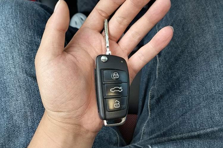 Used Audi Q2L 2018 35 TFSI Fashion Dynamic Version China V Emission Standard Vehicle Key