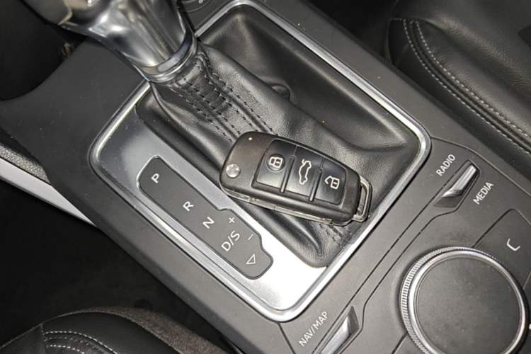 Used Audi Q2L 2018 35 TFSI Fashion Elegant Version China V Vehicle Key
