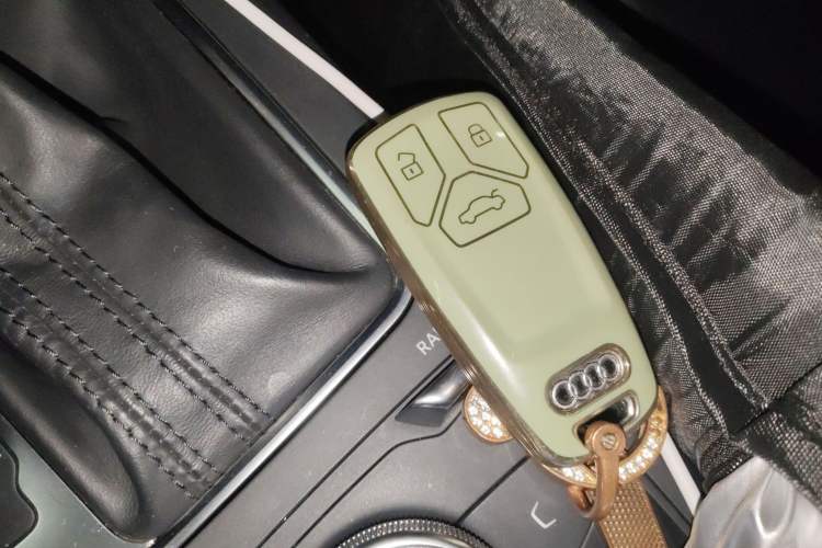 Used Audi Q2L 2018 35 TFSI Advanced Dynamic Version China V Vehicle Key