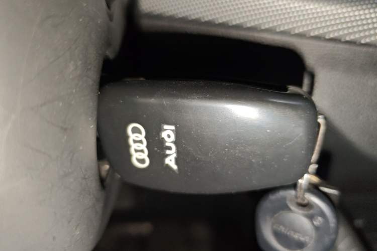 Used Audi Q2L 2018 35 TFSI Launch Exclusive Edition China VI Vehicle Key