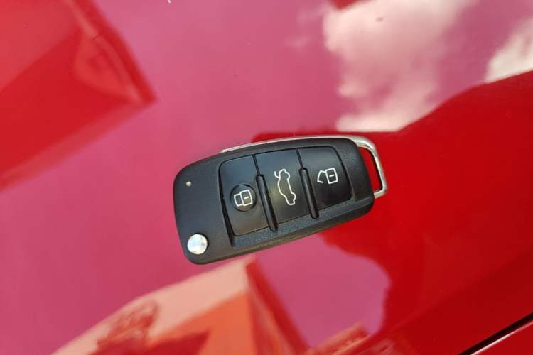 Used Audi Q2L 2018 35 TFSI Fashion Elegant Version China V Vehicle Key