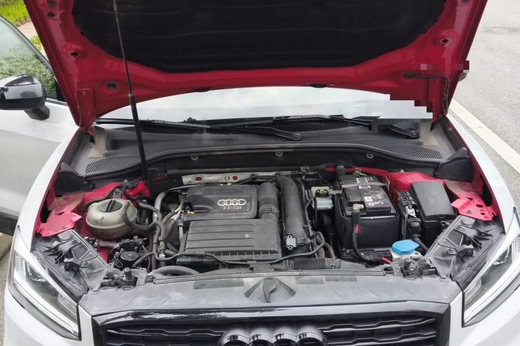 Used Audi Q2L 2018 35 TFSI Launch Exclusive Edition China VI Engine Bay