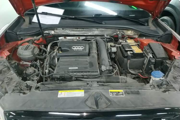 Used Audi Q2L 2018 35 TFSI Fashion Dynamic Version China VI Emission Standard Engine Bay