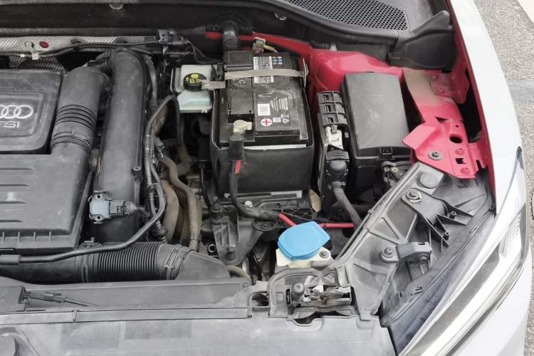 Used Audi Q2L 2018 35 TFSI Launch Exclusive Edition China VI Engine Bay Left