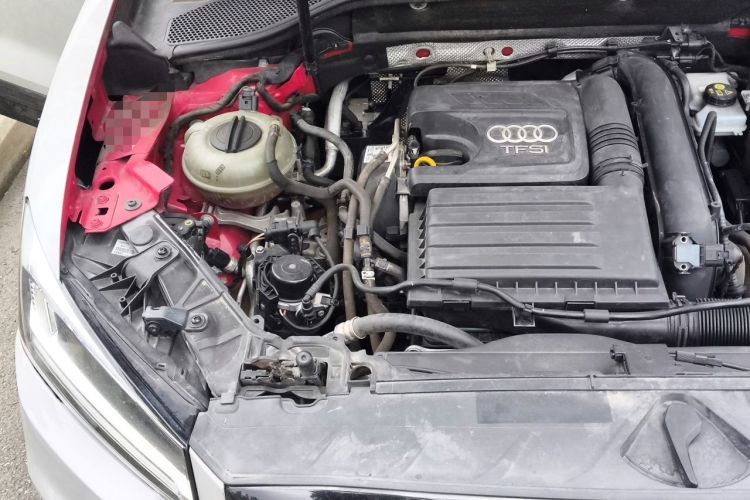 Used Audi Q2L 2018 35 TFSI Launch Exclusive Edition China VI Engine Bay Right